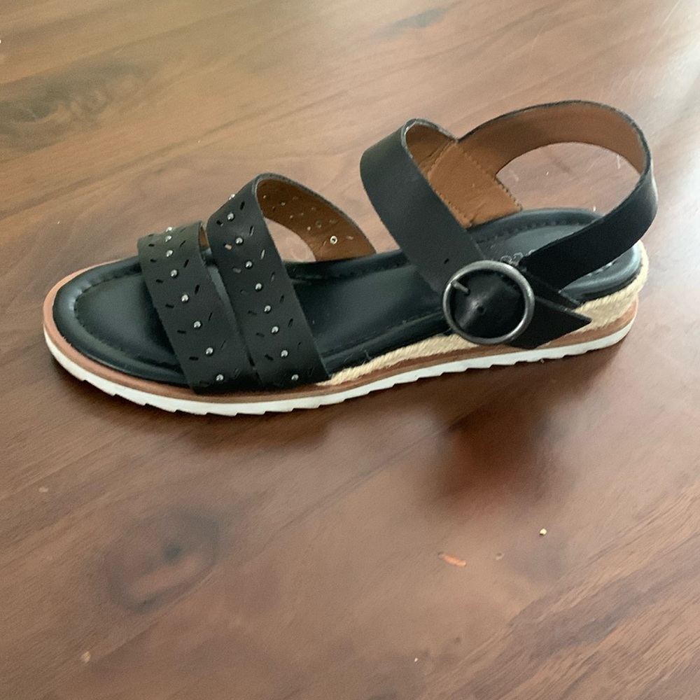 Caslon brand black leather studded sandal with slight straw wedge, size 7.5.